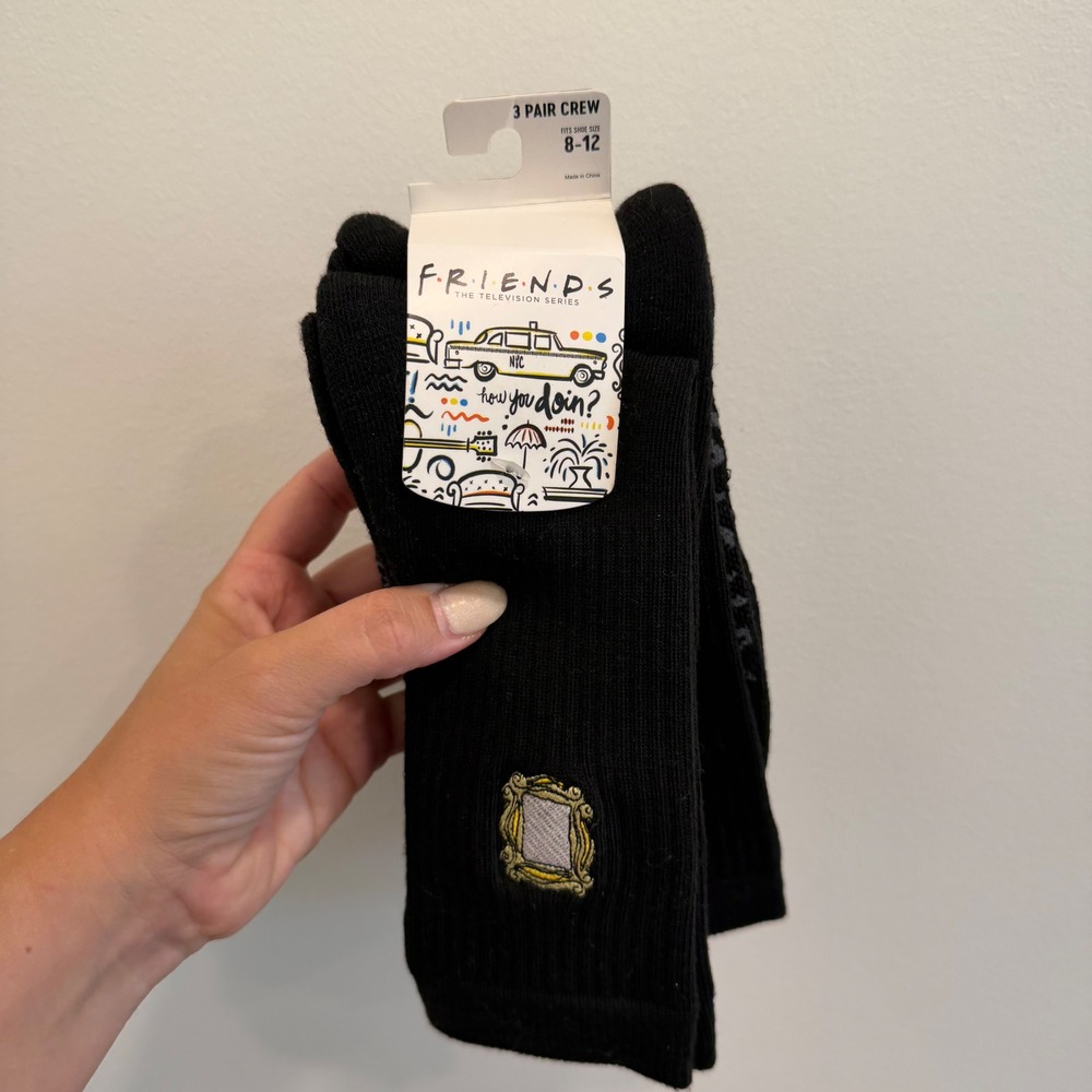 Friends TV Show Crew Socks 3 Pair Pack Black Central Perk Frame Logo Size 8-12